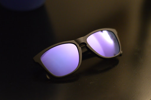 oakley frogskins neri lenti viola oakley frogskins neri lenti viola
